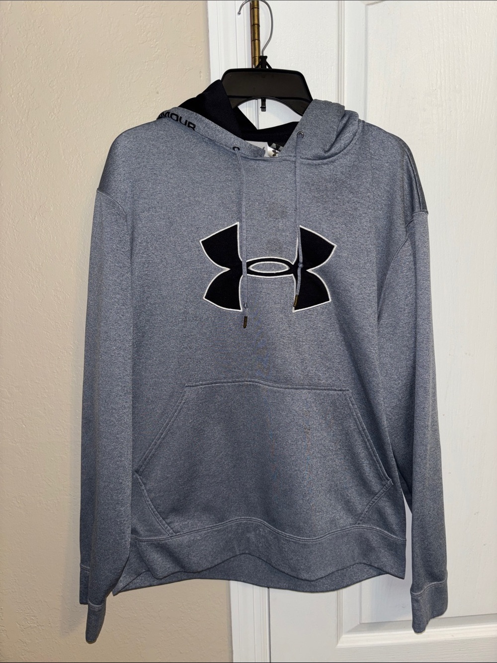 Under Armour Men's Heather Gray Pullover Hoodie with Black Logo